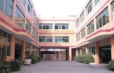 專業(yè)為客戶提供脫模、防銹、清洗、潤滑等注塑(壓鑄)模具護理潤滑產(chǎn)品技術(shù)解決方案的優(yōu)質(zhì)服務(wù)商 。環(huán)保型產(chǎn)品:塑膠脫模劑、工模防銹劑、模具清洗劑、模具防銹劑、頂針,工廠,廠商-東莞市龍翔模具潤滑油